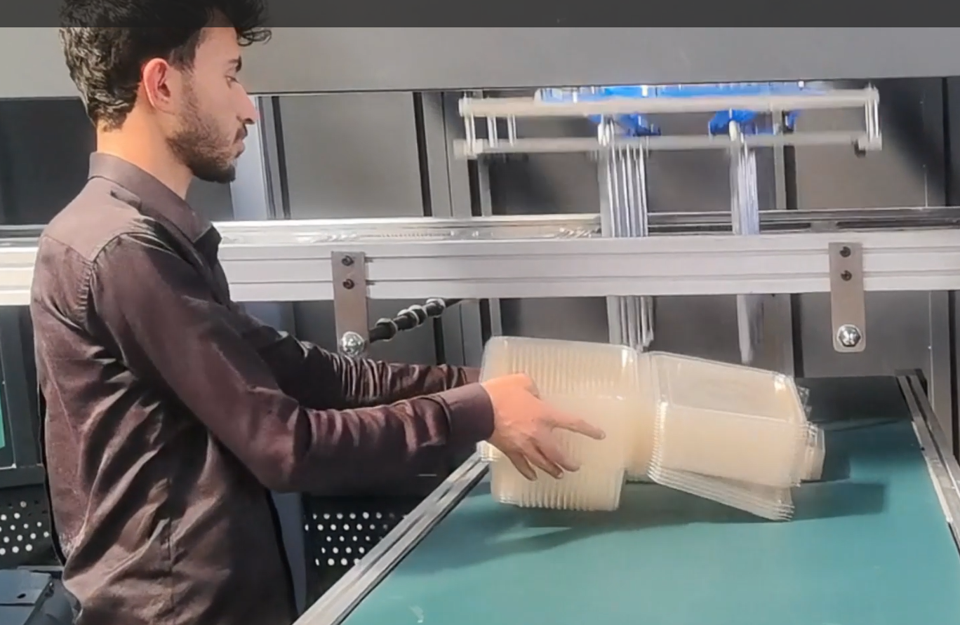Labor Reduction Advantage of Automatic Thermoforming Machine